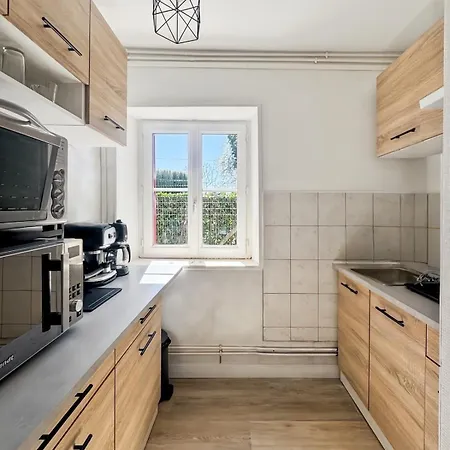 Apartman T1 Lumineux Au Calme Avec Parking Prive *