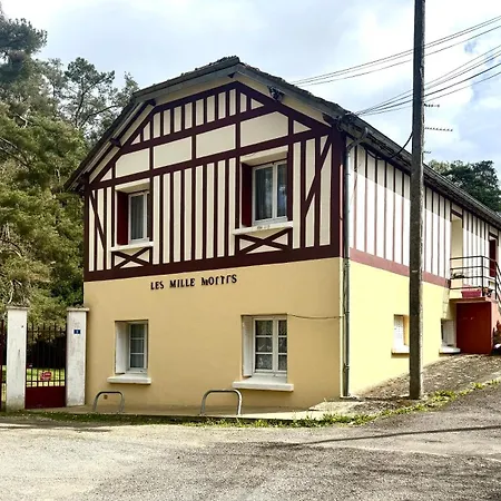 T1 Lumineux Au Calme Avec Parking Prive